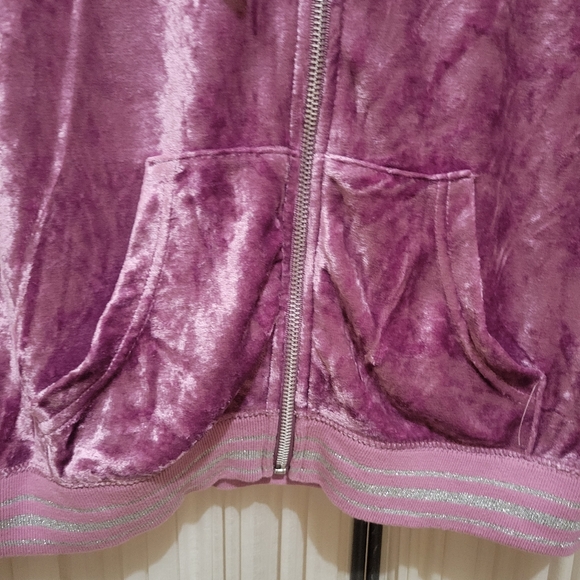 BCBGMAXAZRIA RHINESTONES  VELOUR  TRACK SUIT. - Picture 12 of 13